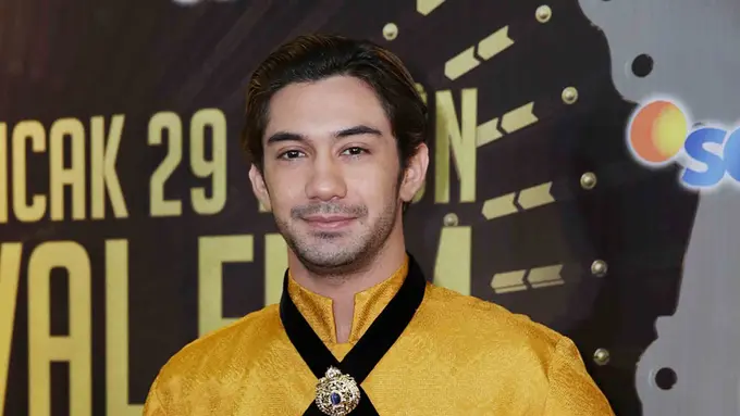 [Bintang] Reza Rahadian 