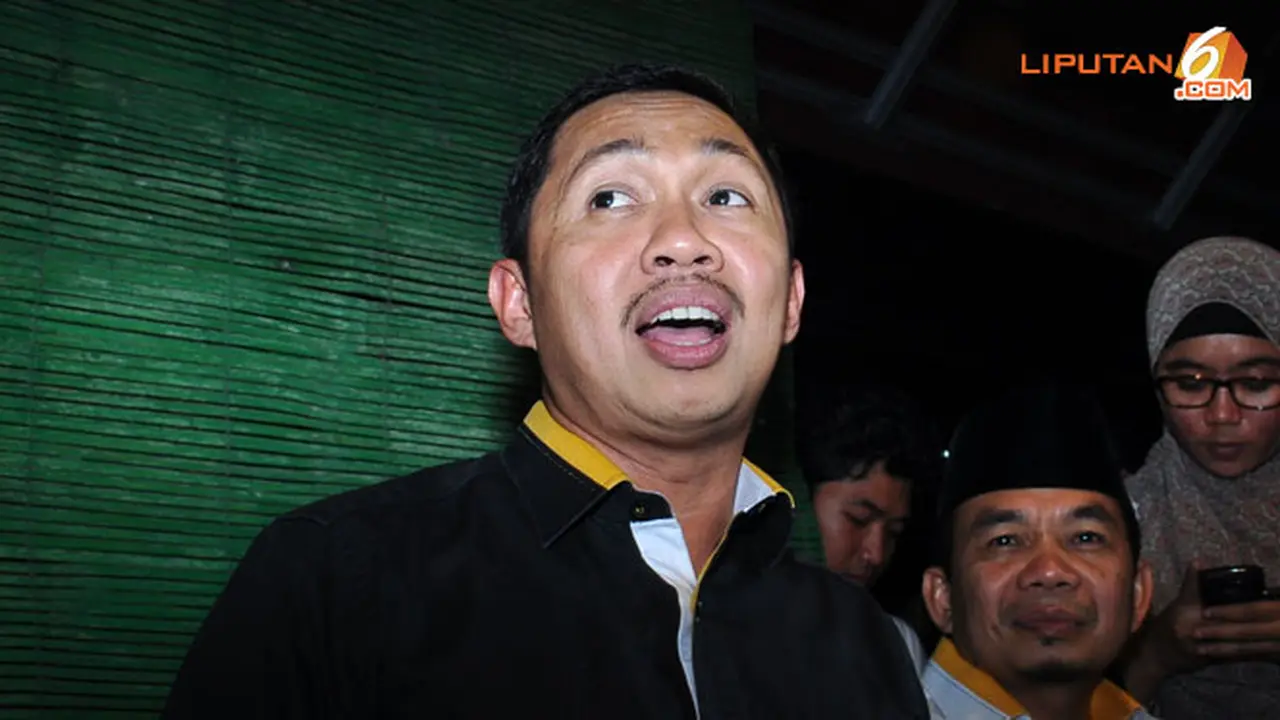 anis-geledah130515c.jpg