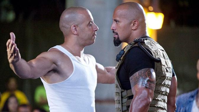 Dwayne Johnson akhirnya mengungkap apa yang terjadi dengan dirinya dan Vin Diesel saat syuting The Fate of the Furious. (Digital Spy)