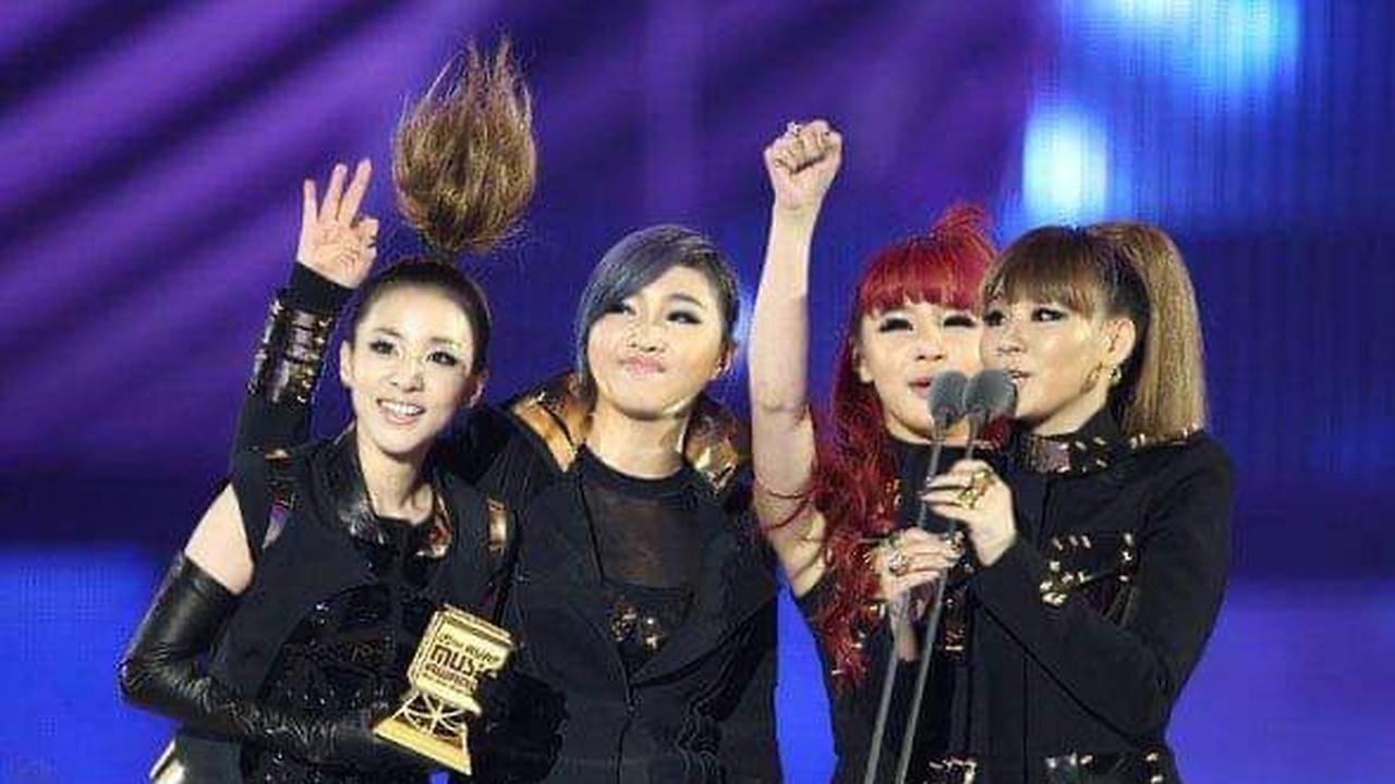 10 Potret Gaya Rambut Ikonik Sandara Park 2NE1 dari Debut hingga Manggung di Coachella 2022