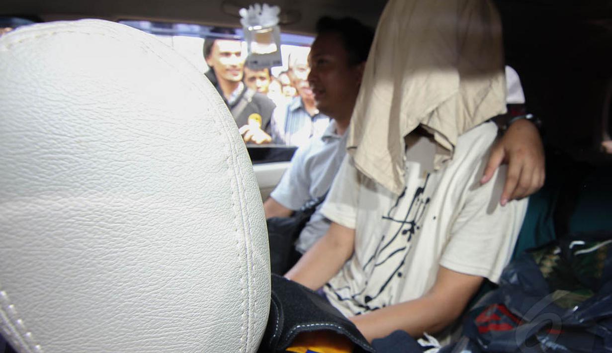 Diduga barang haram tersebut milik warga negara Hongkong berinisial LSC (45), kini sudah diamankan pihak Polda Metro Jaya, Rabu (30/4/14). (Liputan6.com/Faizal Fanani)