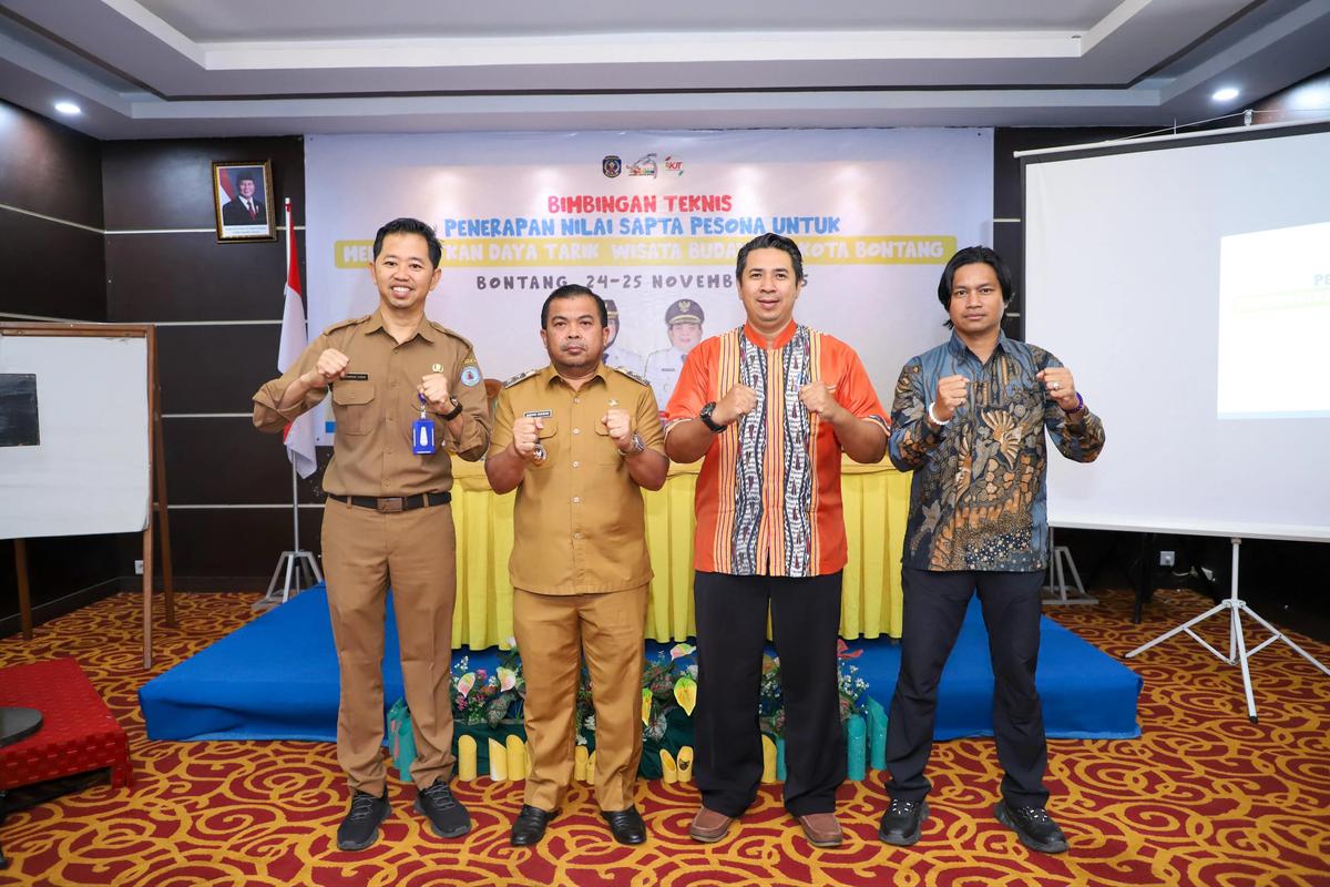 Pelatihan Penerapan Nilai Sapta Pesona yang digelar Dinas Pemuda, Olahraga dan Pariwisata (Dispopar) Kota Bontang di Hotel Bintang Sintuk