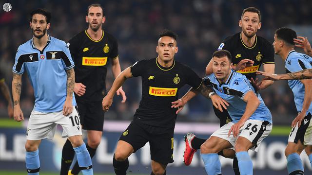 Jalannya pertandingan antara Lazio melawan Inter Milan di Stadion Olimpico, Roma, Senin (17/2/2020) dini hari WIB