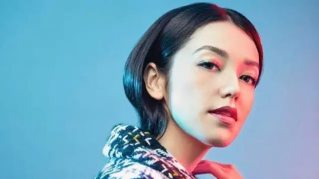 Makeup Menawan ala Velove Vexia yang Bikin Susah Kedip