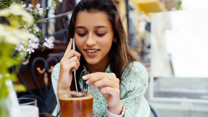 wanita oktober mengharapkan cinta