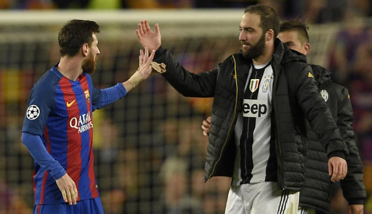 Sementara bersama Messi, Higuain adalah generasi yang dianggap generasi emas Argentina. Sayang, Higuain dan Messi harus puas dengan hanya sebagai runner up Piala Dunia 2014. (Foto: AFP/Lluis Gene)