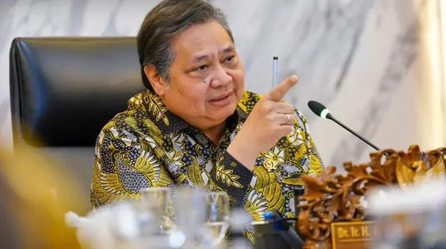 Menteri Koordinator Bidang Perekonomian Airlangga Hartarto saat rapat koordinasi, Jumat, (23/5/2025). (Foto: ekon.go.id)
