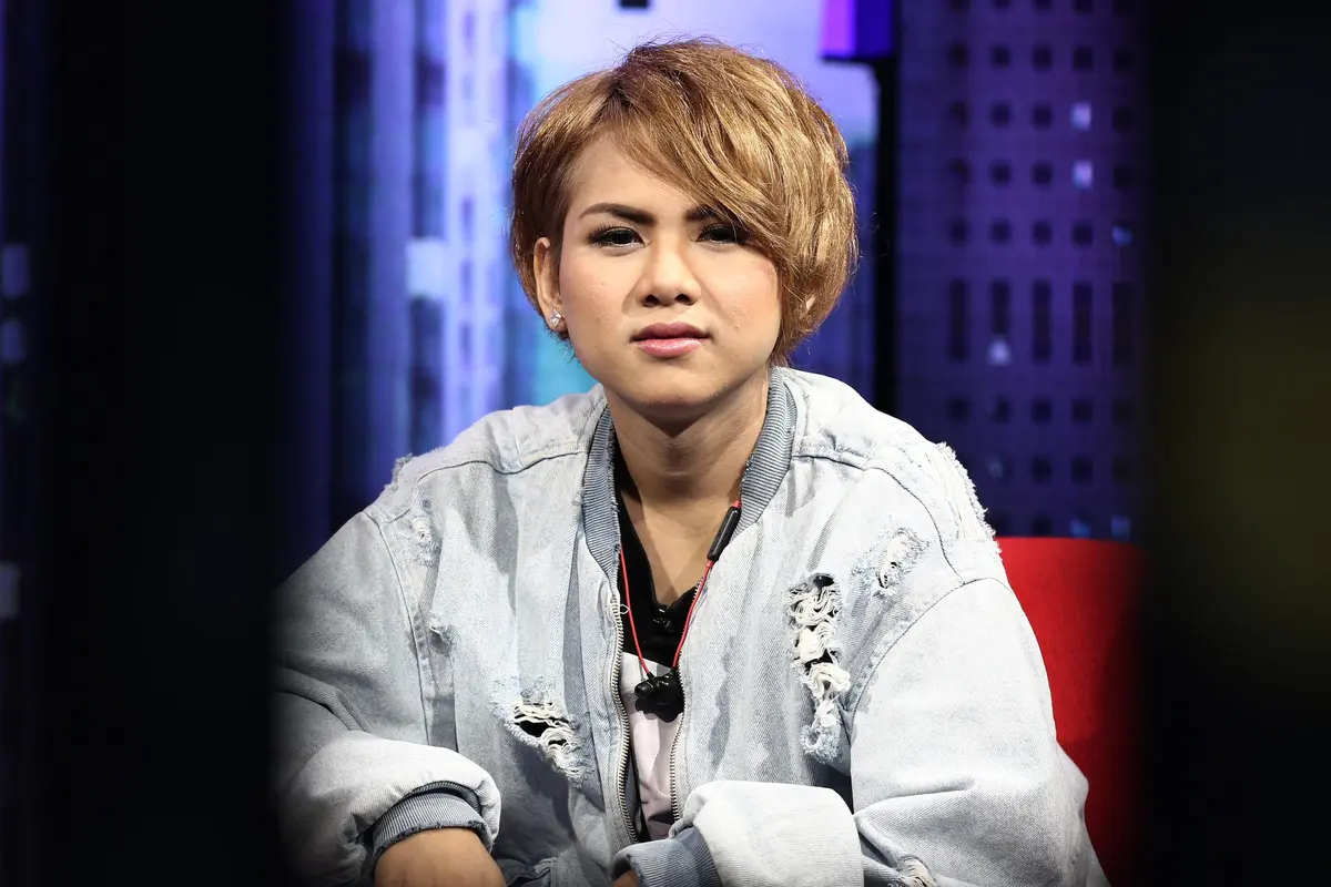 Istri Aming