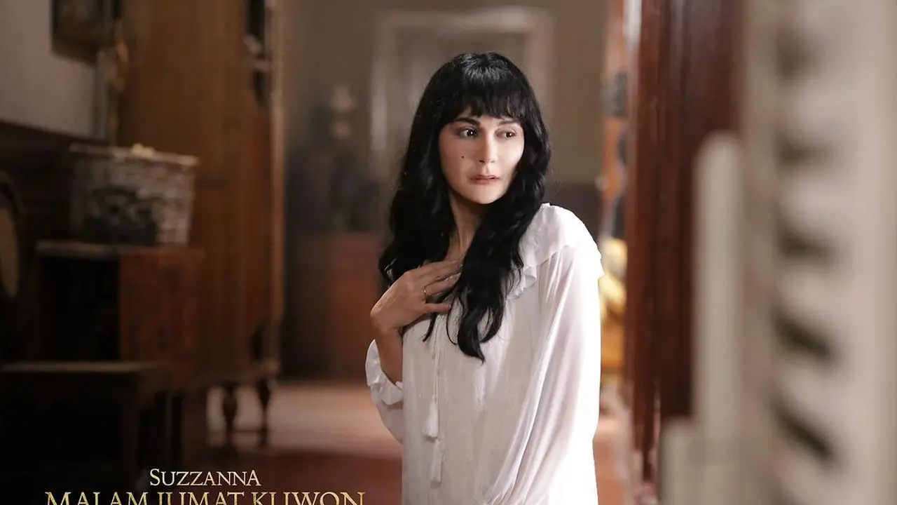 Luna Maya dalam Suzzadi film nna Malam Jumat Kliwon. (Instagram/ sorayaintercinefilms)