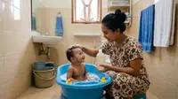 6 Benda yang Bisa Dibersihkan Menggunakan Shampo Bayi, Tak Hanya untuk Rambut