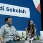 Maudy Ayunda (kanan) saat sesi Ngobrol Publik #2 "Belajar Tak Hanya di Sekolah" Belajaraya 2023 di Pos Bloc, Jakarta Pusat pada Sabtu, 29 Juli 2023. (sumber: Belajaraya 2023)