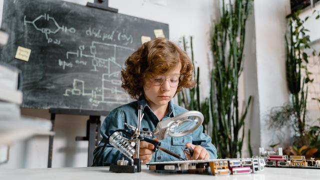 Ilustrasi melatih kecerdasan