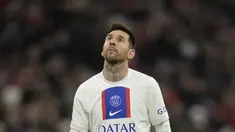 Penyerang PSG, Lionel Messi bereaksi usai bertanding melawan Bayern Munchen pada leg kedua babak 16 besar Liga Champions di Allianz Arena di Munich, Jerman, Kamis (9/3/2023). Langkah PSG terhenti setelah kalah 0-2 dari Bayern Munchen pada leg kedua 16 besar Liga Champions 2022/2023.
(AP Photo/Andreas Schaad)