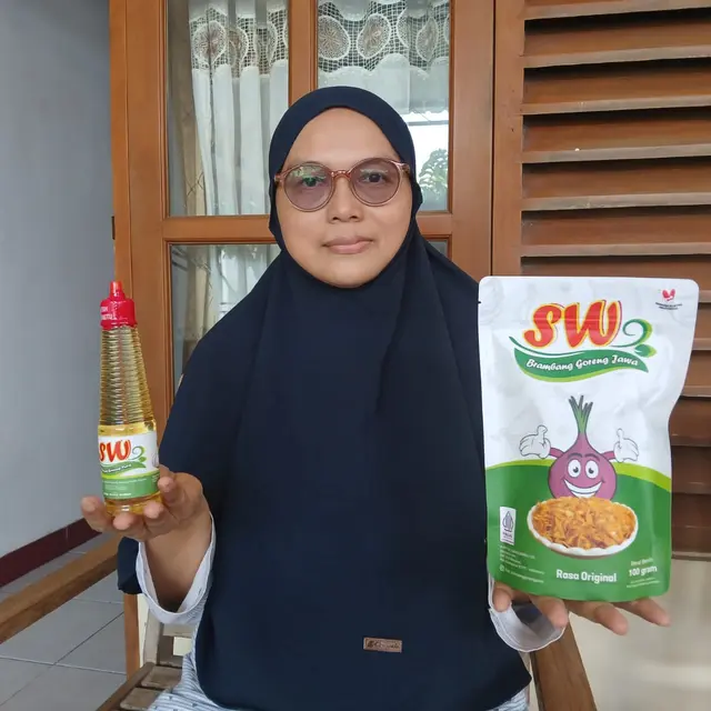 Saryati owner SW Brambang Goreng Jawa