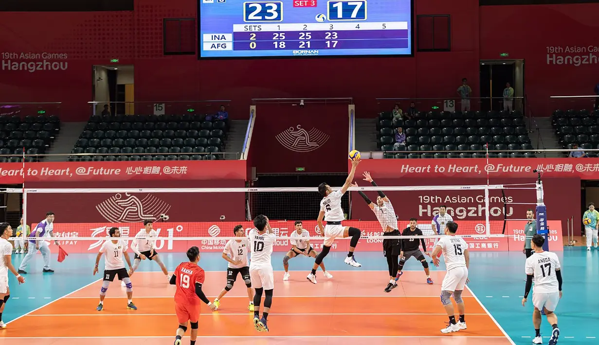 Suasana pertandingan Grup F cabang bola voli putra Asian Games Hangzhou 2022 antara Indonesia menghadapi Afghanistan di Deqing Sports Centre Gymnasium, China, Kamis (21/9/2023) siang WIB. (CGTN Sports)