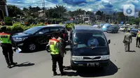 Tak Bawa Surat Rapid Tes Antigen, Puluhan Kendaraan di Puncak Diputar Balik