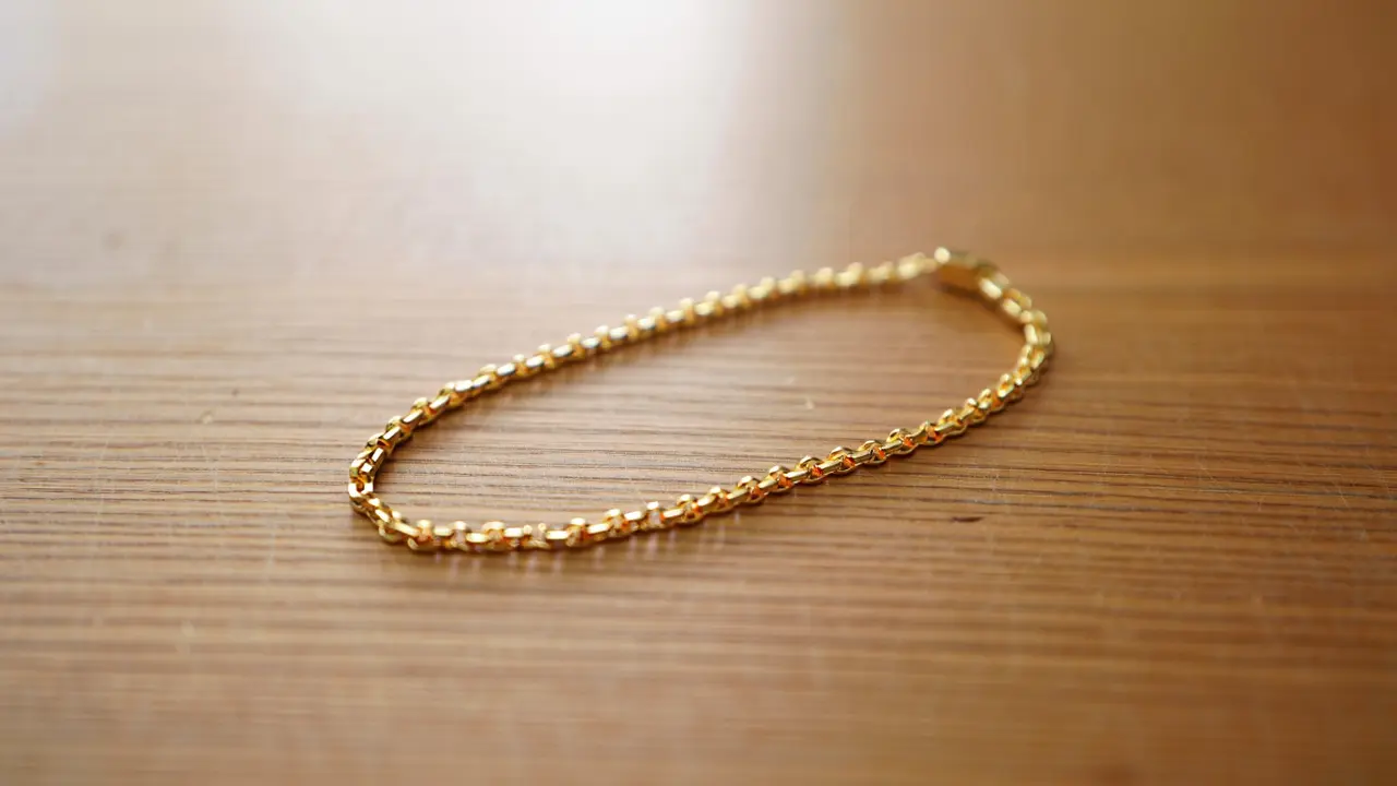 Model Gelang Rantai 3 Gram Polos (Foto: Reve Art AI)