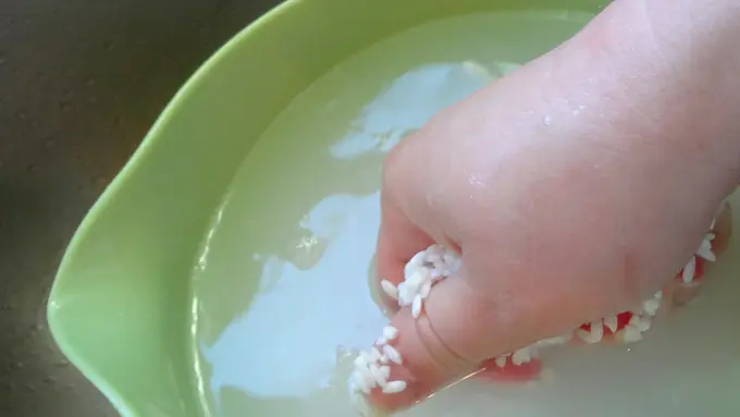 Jangan Dibuang, Ini 3 Manfaat Air Beras untuk Kecantikan