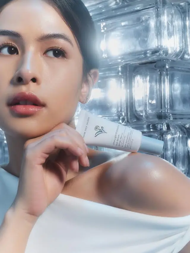 Maudy Ayunda dan White Tea Ultra Light Protective Sun Serum
