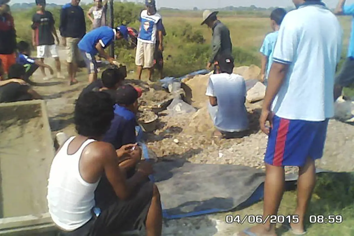 akses air bersih
