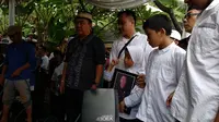Potret Kedekatan Jaksa Dodi Korban Lion Air Jatuh dengan Anak (FOTO: Liputan6.com/Nafiysul Qodar)