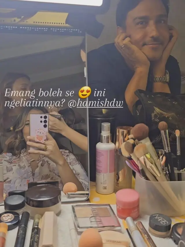 Raisa unggah video bucin Hamish Daud seakan menepis kabar keretakan rumah tangga, imbas isu Hamish sewa perempuan open BO