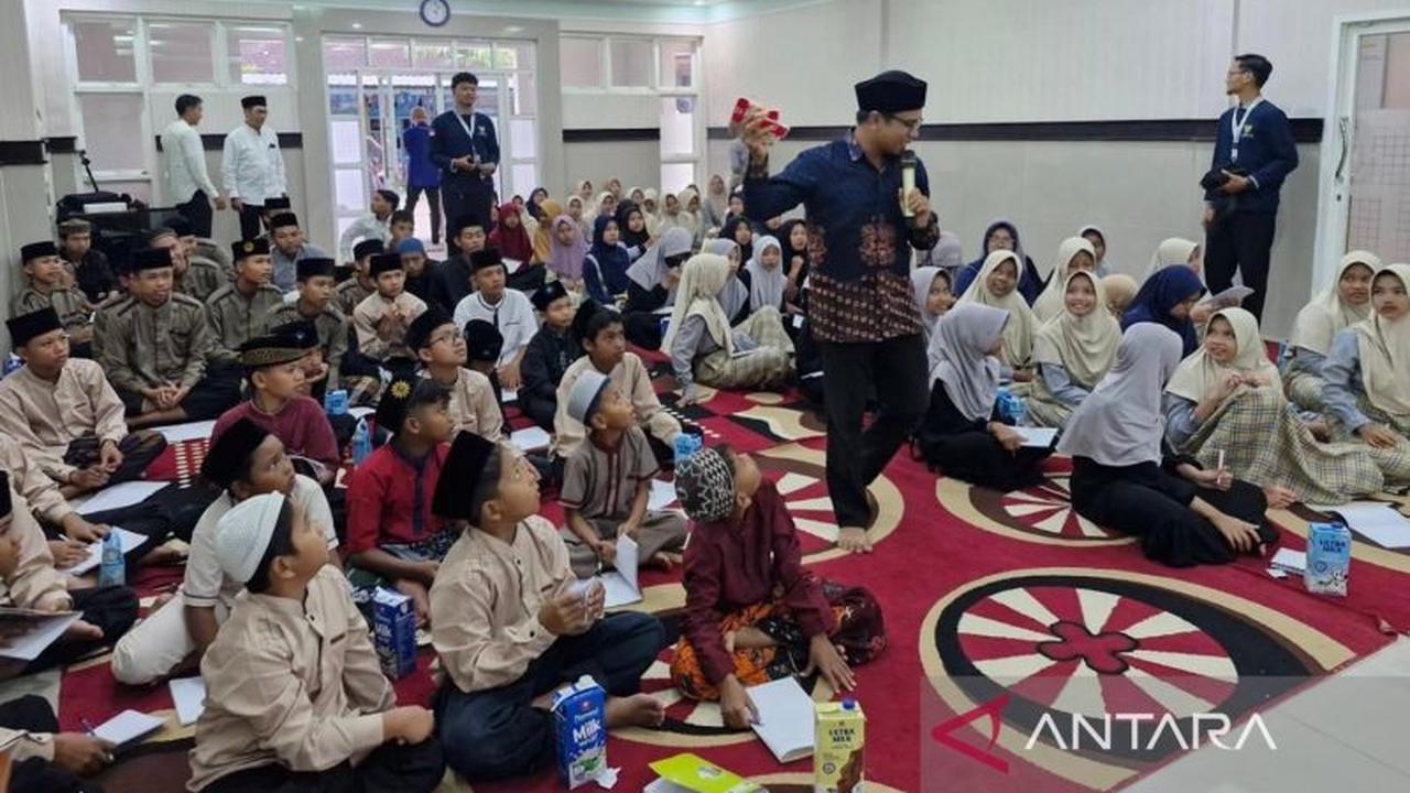 Baznas RI Gelar Pesantren Marjinal di Banyuwangi, Beri Dukungan Edukasi dan Rohani Anak Yatim