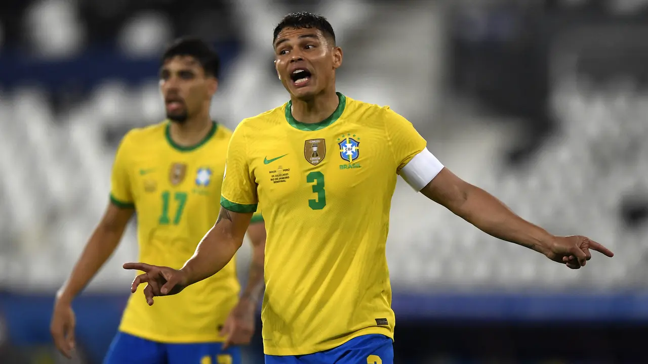 Foto: Jadi Panutan, 10 Pemain Liga Inggris yang Menjabat Kapten di Level Timnas, Mulai Cristiano Ronaldo hingga Mohamed Salah