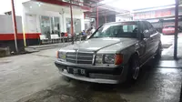 Mercedes-Benz 190 E Modifikasi.