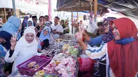 Pedagang Pasar Situbondo: Rakyat Jawa Timur Cocok Sama Khofifah, Pilihnya Nomor Dua