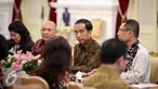 Presiden Joko Widodo  menerima Pengurus Gabungan Pengusaha Makanan dan Minuman Indonesia (GAPMMI) dan Gabungan Industri Minyak Nabati Indonesia (GIMNI) di Istana Merdeka, Jakarta, Selasa (13/10/2015). (Liputan6.com/Faizal Fanani)