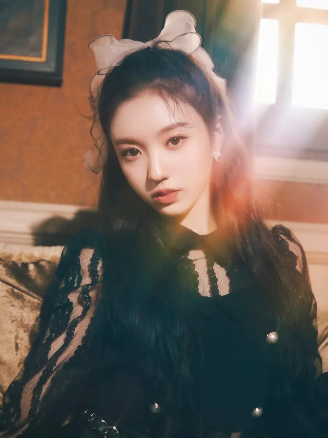 Yeseo Kep1er. (Wakeone/ Swing Entertainent via Soompi)