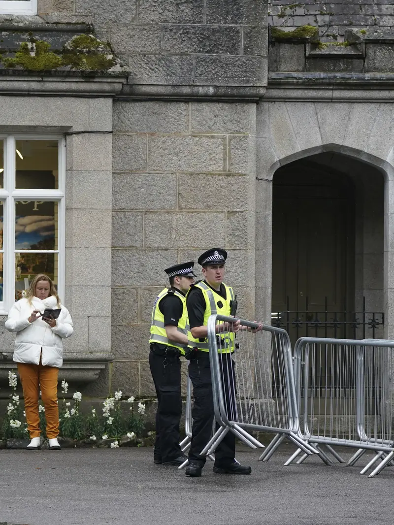 Ratu Elizabeth Dikabarkan Sakit, Begini Suasana Sekitar Istana Buckingham dan Barmoral