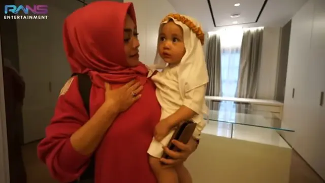 6 Potret Syukuran Rumah Baru Nagita Slavina dan Raffi Ahmad, Buka Puasa Bersama