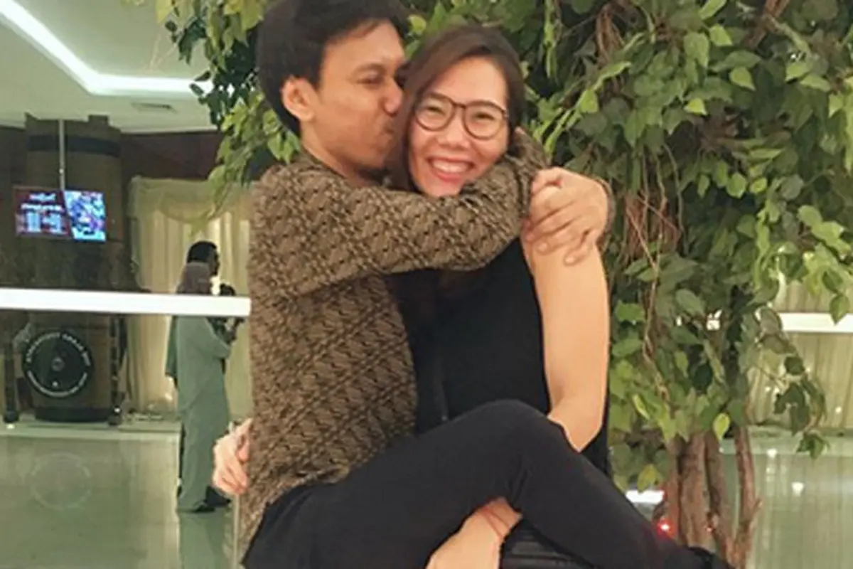 [Bintang] Eross S07 dan Sarah Diorita