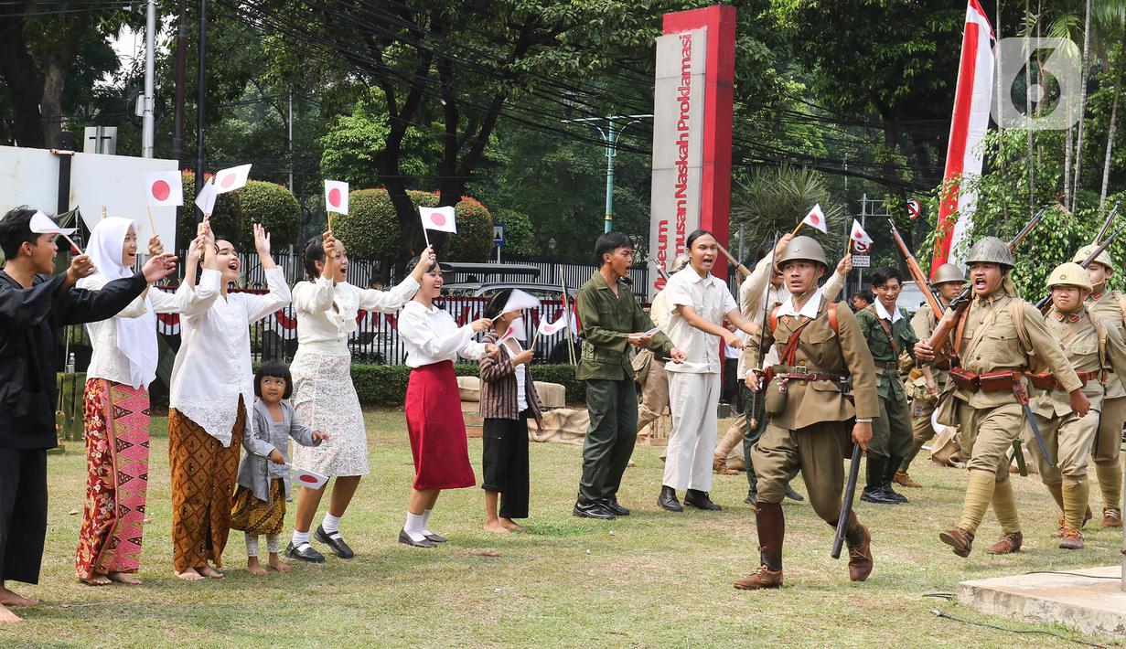 Lewat sosiodrama “Romansa Negeri” ini Komunitas Reenactor Bangor  berharap generasi muda dapat mendapatkan inspirasi dari para pahlawan nasional. (Liputan6.com/Herman Zakharia)