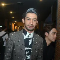 Tidak tanggung-tanggung, Reza mengaku dalam untuk melakoni peran dalam filmnya, ia menambah berat badannya menjadi tujuh kilogram. (Nurwahyunan/Bintang.com)