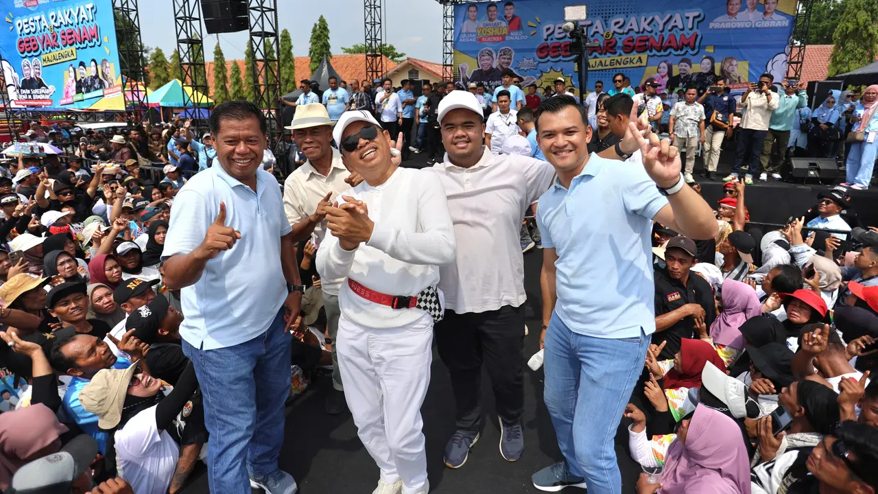 Calon Gubernur Jawa Barat Dedi Mulyadi saat menghadiri acara Pesta Rakyat yang digelar relawan sahabat Yoshua di Majalengka.