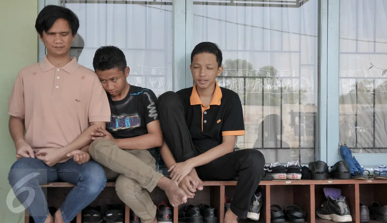 Para penyandang tunanetra ini tetap bangga menjadi bagian dari Indonesia, meski keberadaan mereka sering kali terlupakan oleh kita bahkan bangsa ini. (Liputan6.com/Yoppy Renato)