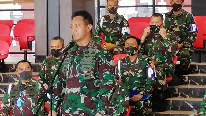 KSAD Jenderal TNI Andika Perkasa memberikan keterangan soal perusakan Polsek Ciracas dan sekitarnya, Jakarta, Minggu (30/8/2020). (dok TNI AD)