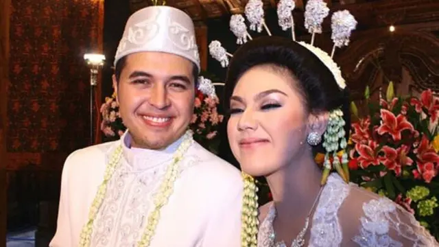 [Bintang] Sissy Prescillia dan Rifat Sungkar