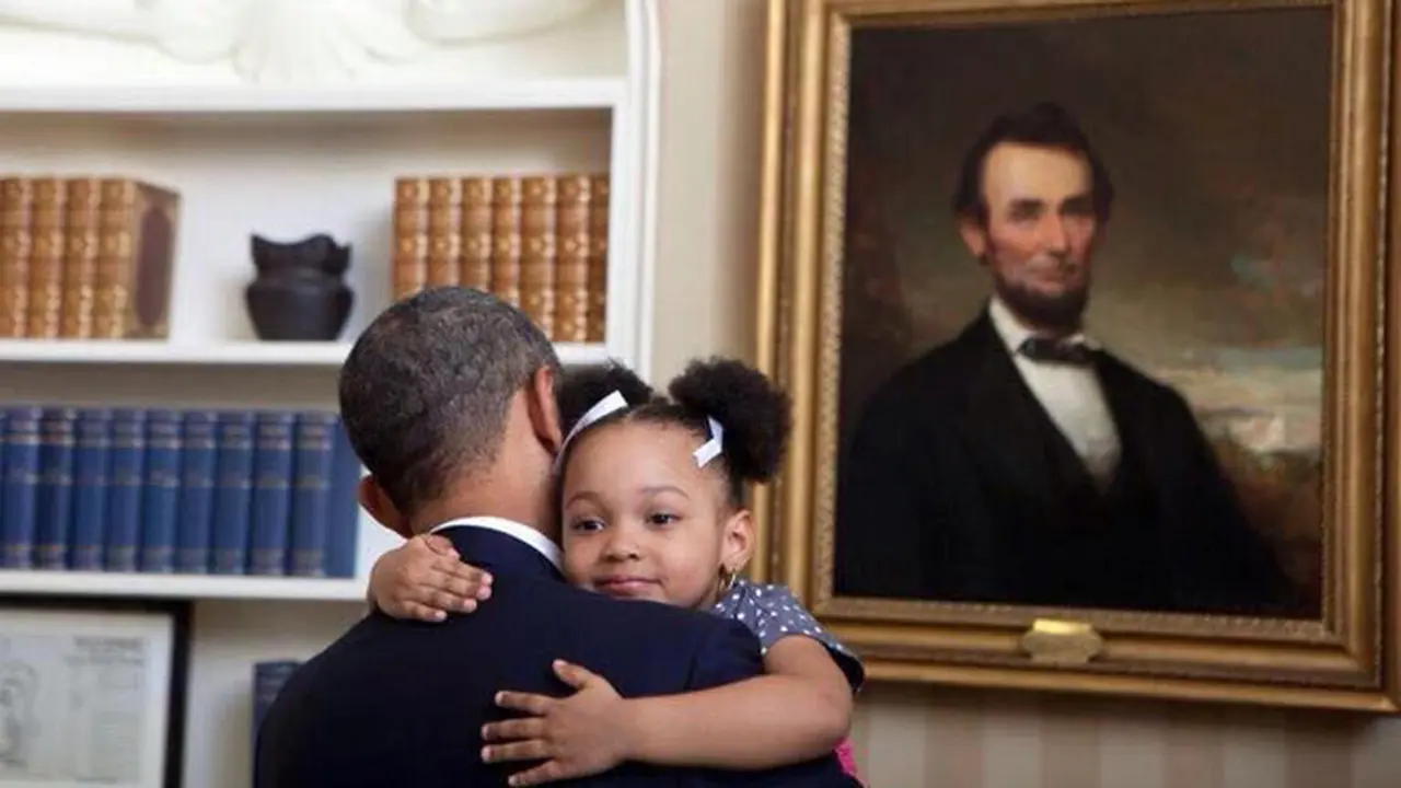 Obama dekat dengan anak-anak