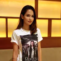 Berbagai macam bentuk makhluk yang tak kasat mata seperti hantu, jin dan lainnya pernah dilihatnya. Sebelum menjalani syuting, ia sempat berpikir banyak kejadian aneh.Namun, perkiraannya tidak terjadi. (Nurwahyunan/Bintang.com)