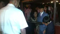 Menteri Susi merayakan Hari Ibu dengan putranya. (Liputan6.com/Moch Harun Syah)