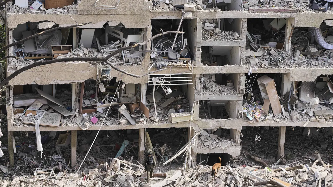 Diserang Iran, Begini Penampakan Salah Satu Gedung Bertingkat di Tel Aviv Israel