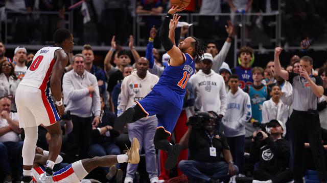Jalen Brunson memimpin Knicks lolos ke semifinal Wilayah Timur NBA 2025