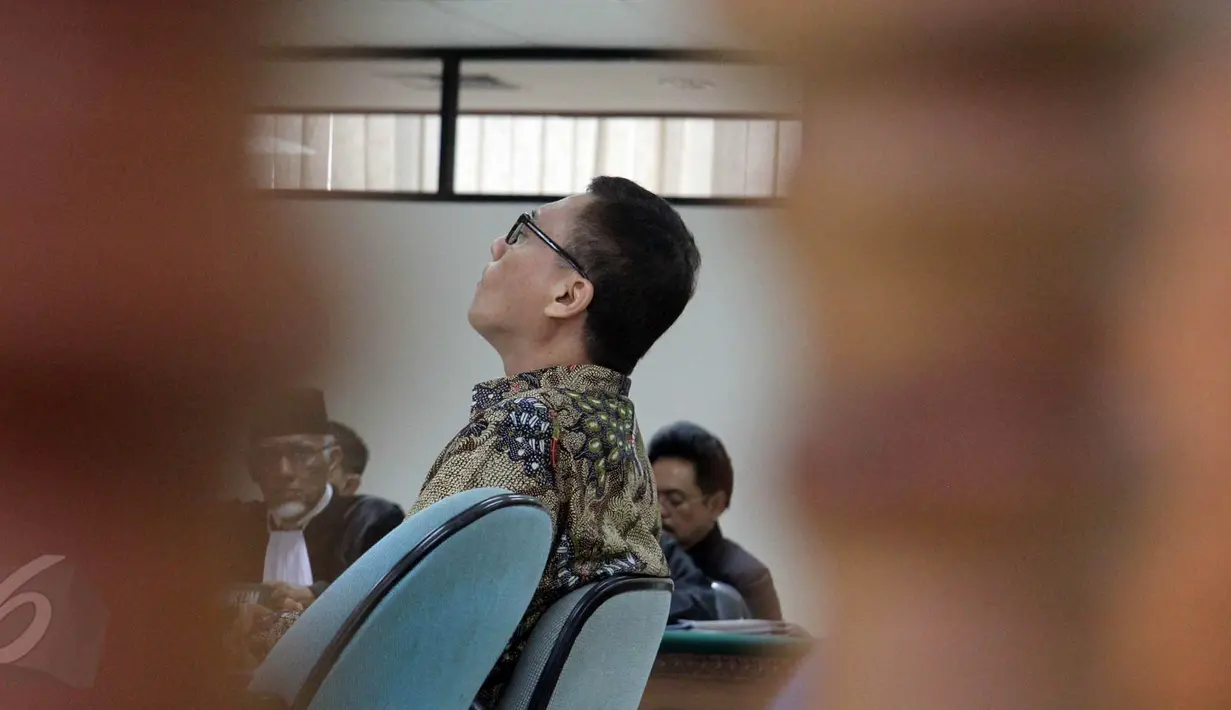 Komisaris Utama PT Indokliring Internasional Sherman Rana Krishna saat menjalani sidang perdana terkait kasus penyuapan mantan Kepala Bappebti Syahrul Raja Sempurnajaya di Pengadilan Tipikor Jakarta, Rabu (3/6/2015). (Liputan6.com/Helmi Afandi)
