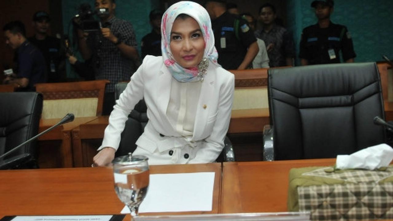 Gaya santai Arzetty jalani sidang etik MKD