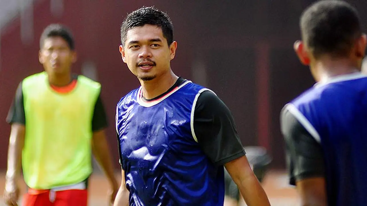 bambang-gabung-timnas-121031-logo.jpg