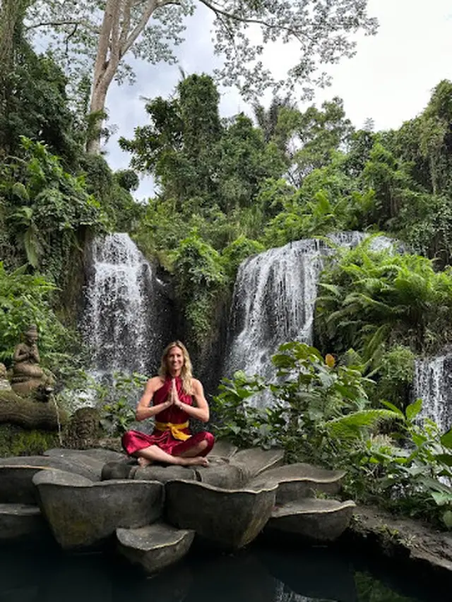 Foto Kim Strother, instruktur yoga serta pelatih kesehatan terkenal